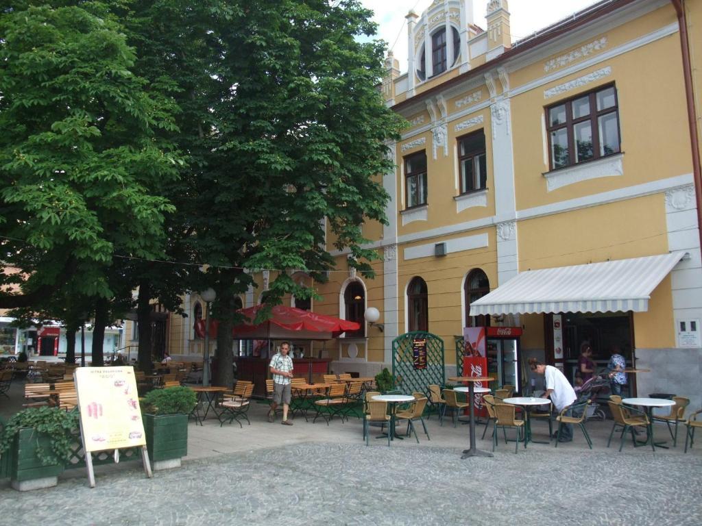 Hotel Zvezda Murska Sobota Esterno foto